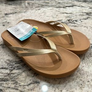 Brand new size 7 REEF sandals.